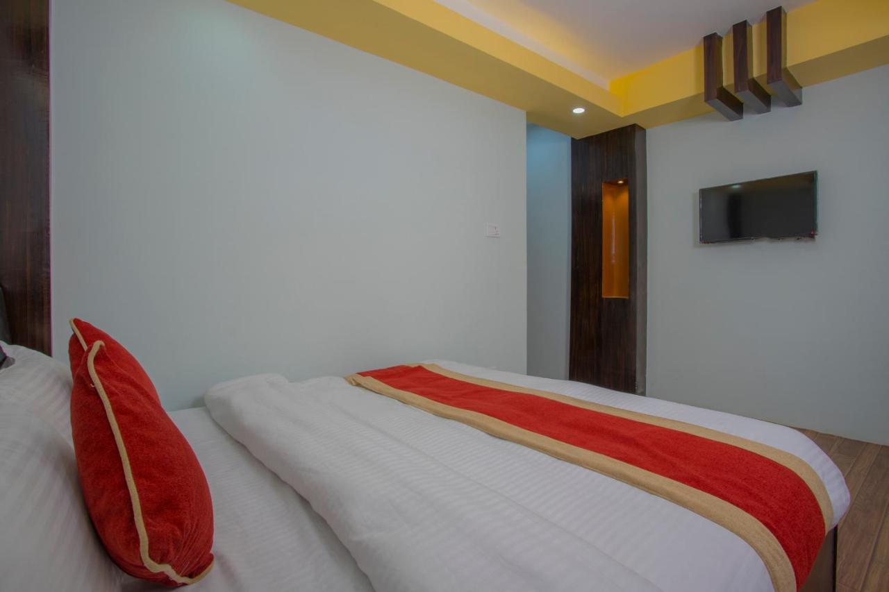 Oyo 260 Hotel Cultural Inn Катманду Экстерьер фото