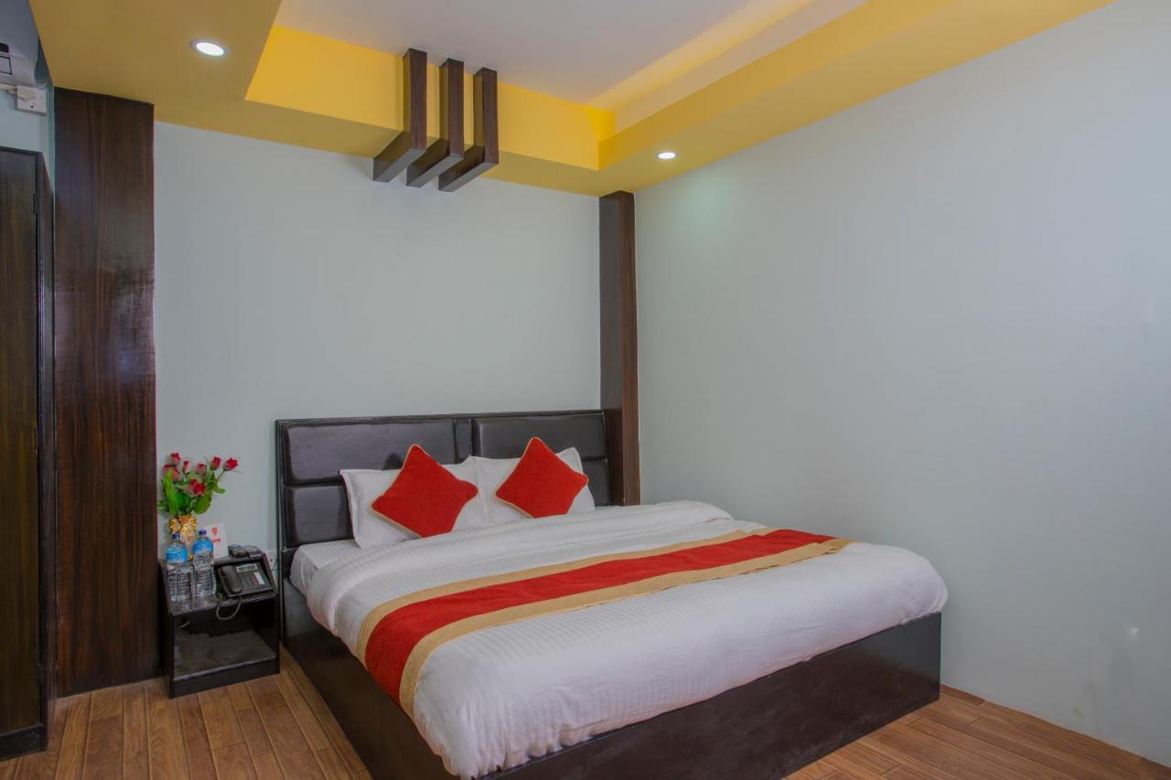 Oyo 260 Hotel Cultural Inn Катманду Экстерьер фото